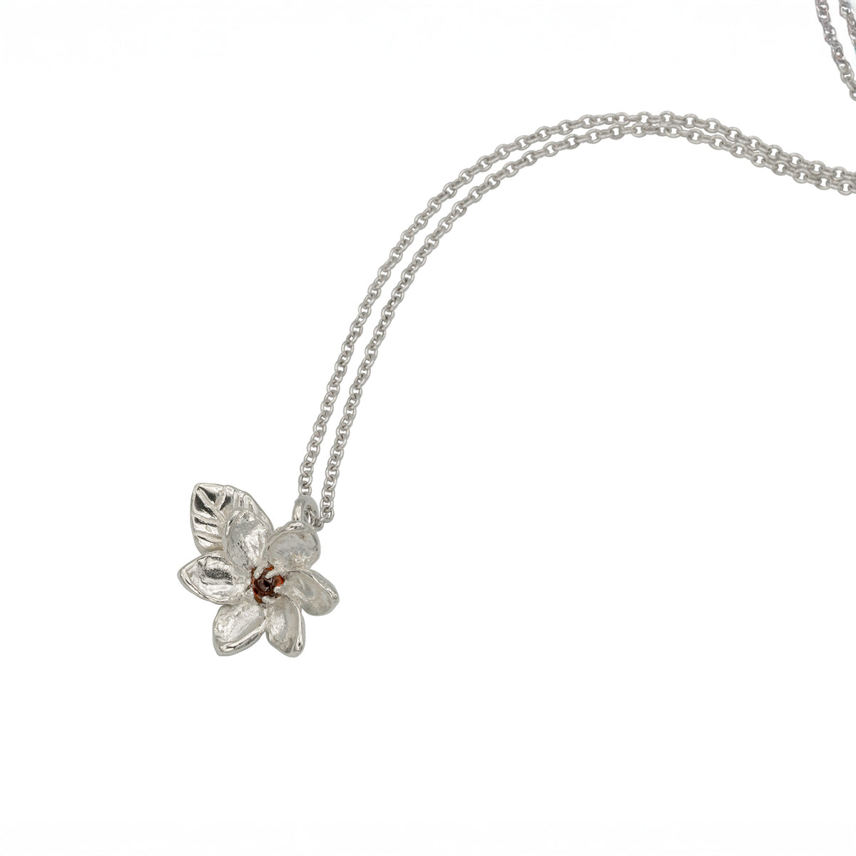 Nānū - Hawaiian Gardenia Necklace