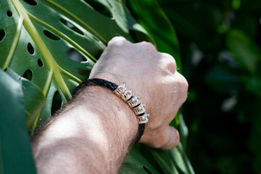 shark spine bracelet - black