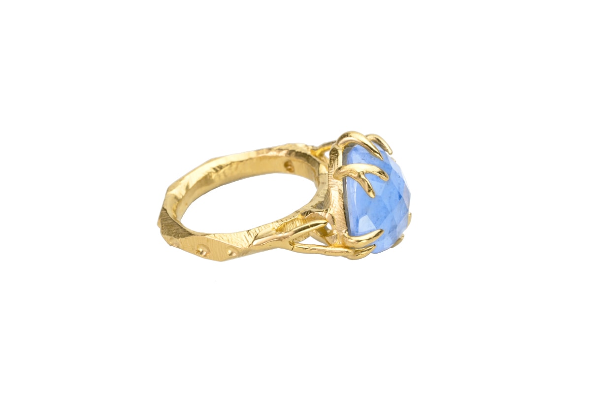 AK Blue beryl ring side flat gold right